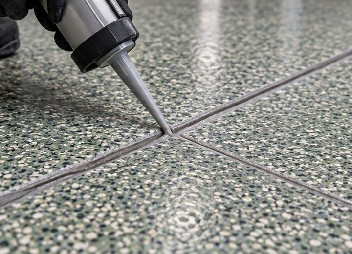 Respect movement — visual example for Garage floor drains, slopes and coating details
